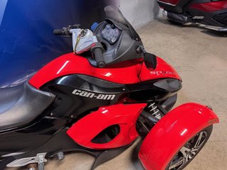 Can-Am SPYDER RS SM5  2008 à Charlemagne, Québec - 4 - w320h240px