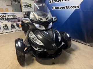 Can-Am SPYDER RT-S SE6 RT  2014 à Charlemagne, Québec - 3 - w320h240px