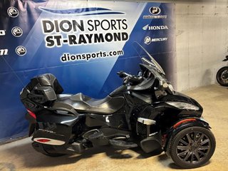 Can-Am SPYDER RT-S SE6  2014 à Charlemagne, Québec - 2 - w320h240px