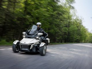 2026 Can-Am SPYDER RT SEA TO SKY LIMITED in Charlemagne, Quebec - 4 - w320h240px