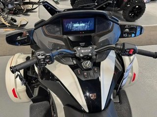 2024 Can-Am SPYDER RT SEA-TO-SKY in Charlemagne, Quebec - 4 - w320h240px