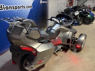 Can-Am SPYDER RT SM5  2011 à Charlemagne, Québec - 6 - w320h240px