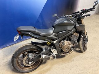 Honda CB650R CB 650  2021 à Charlemagne, Québec - 5 - w320h240px
