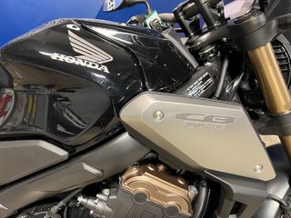 CB650F  2020 à Charlemagne, Québec - 3 - w320h240px