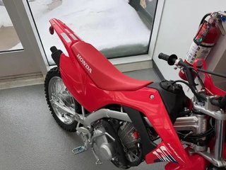 Honda CRF125FB CRF 125  2027 à Charlemagne, Québec - 3 - w320h240px