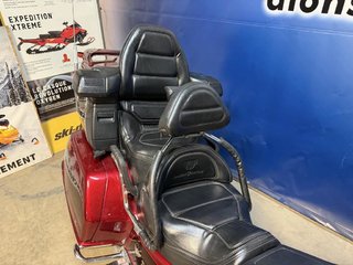 1997 Honda GoldWing 1500 in Charlemagne, Quebec - 5 - w320h240px