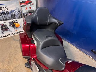 Honda GOLDWING 1800 DCT  TOUR AIR BAG  2018 à Charlemagne, Québec - 5 - w320h240px