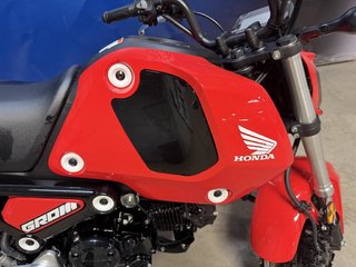 Honda Grom 125 MSX125  2023 à Charlemagne, Québec - 4 - w320h240px