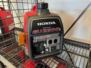 2025 Honda EU2200ITC in Charlemagne, Quebec - 2 - w320h240px