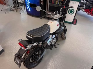 Honda Monkey 125  2025 à Charlemagne, Québec - 4 - w320h240px