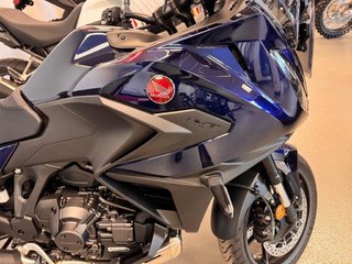 Honda NT1100DS  2025 à Charlemagne, Québec - 2 - w320h240px