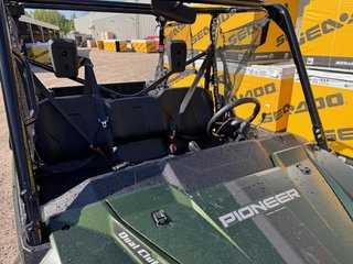 2025 Honda Pioneer 1000 5 Trail in Charlemagne, Quebec - 4 - w320h240px