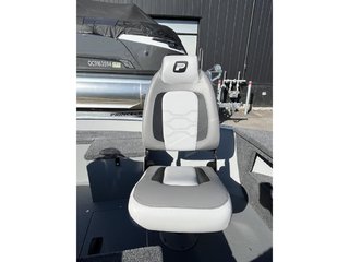 2025 Princecraft RESORTER 160 SC 40 HP CT (Rabais de 2000$) in Charlemagne, Quebec - 6 - w320h240px