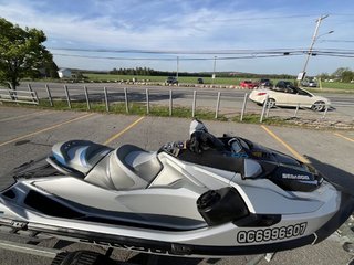 2020 Sea-Doo GTX 300 LIMITED in Charlemagne, Quebec - 4 - w320h240px