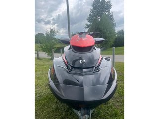 Sea-Doo RXT-X 260  2010 à Charlemagne, Québec - 3 - w320h240px