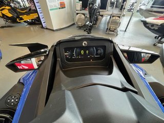 2025 Sea-Doo WAKE PRO 230 ROTAX 1630 ACE-230( Promo Financement ) in Charlemagne, Quebec - 5 - w320h240px