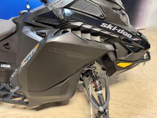 Ski-Doo BackCountry Adrenaline 850 E-TEC  2026 à Charlemagne, Québec - 4 - w320h240px