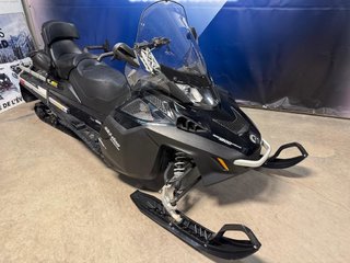 Ski-Doo Expedition LE 1200  2016 à Charlemagne, Québec - 2 - w320h240px