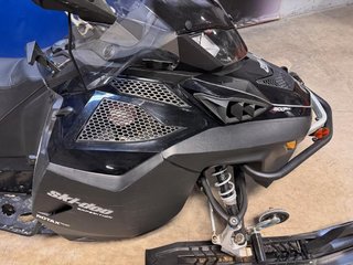 Ski-Doo Expedition LE 900 Ace  2018 à Charlemagne, Québec - 4 - w320h240px