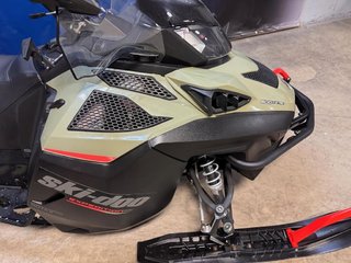 Ski-Doo EXPEDITION SE 600 E-TEC  2019 à Charlemagne, Québec - 4 - w320h240px