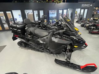 Ski-Doo EXPEDITION SE 900 ACE COBRA 1.8  2026 à Charlemagne, Québec - 2 - w320h240px