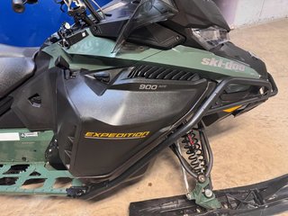 Ski-Doo Expedition SE 900 Ace  2024 à Charlemagne, Québec - 4 - w320h240px
