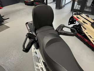 Ski-Doo Expedition Sport 900 ACE  2025 à Charlemagne, Québec - 4 - w320h240px
