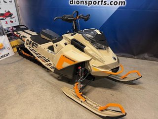 Ski-Doo FREERIDE 154 850 E-TEC SHOT  2022 à Charlemagne, Québec - 2 - w320h240px