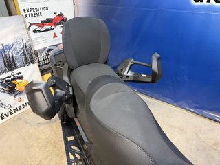 Ski-Doo GRAND TOURING LE PLATINUM 900 ACE  2026 à Charlemagne, Québec - 5 - w320h240px
