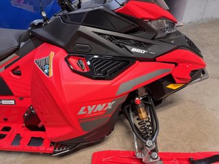 Ski-Doo Lynx Brutal 20'' 850 ETec Gar.2028  2024 à Charlemagne, Québec - 4 - w320h240px