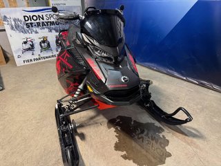 Ski-Doo RENAGADE Adrenaline 900 ACE  2021 à Charlemagne, Québec - 3 - w320h240px