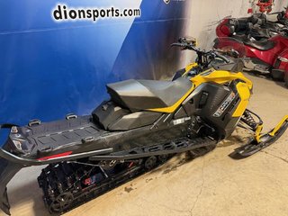 Ski-Doo RENAGADE Adrenaline 900 Turbo 130  2023 à Charlemagne, Québec - 6 - w320h240px