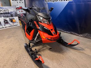 Ski-Doo Renegade Adrenaline 900 ACE  2016 à Charlemagne, Québec - 3 - w320h240px