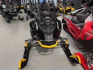 Ski-Doo Renegade Enduro 900 ACE  2024 à Charlemagne, Québec - 3 - w320h240px