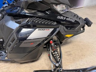 2021 Ski-Doo RENEGADE XR-S 900 TURBO XRS in Charlemagne, Quebec - 4 - w320h240px