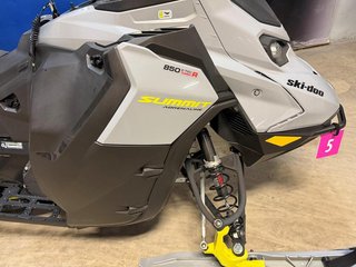 Ski-Doo SUMMIT ADRÉNALINE EDGE 850 TURBO R  2026 à Charlemagne, Québec - 4 - w320h240px