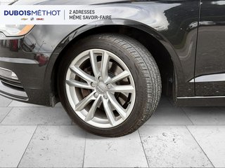 Audi A3 TECHNIK , CONVERTIBLE, 2.0T, CUIR !!! 2015 à Plessisville, Québec - 2 - w320h240px