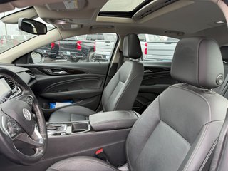 2018 Buick Regal Sportback in Victoriaville, Quebec - 17 - w320h240px