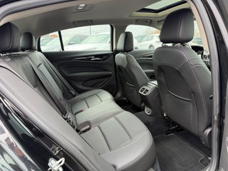 2018 Buick Regal Sportback in Victoriaville, Quebec - 11 - w320h240px