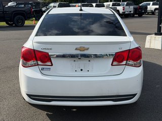2013 Chevrolet Cruze in Plessisville, Quebec - 5 - w320h240px