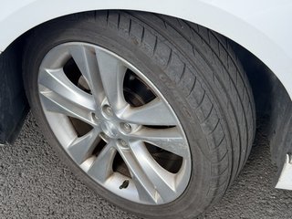 2013 Chevrolet Cruze in Plessisville, Quebec - 2 - w320h240px
