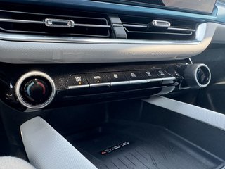 2025 Chevrolet Equinox EV in Victoriaville, Quebec - 23 - w320h240px
