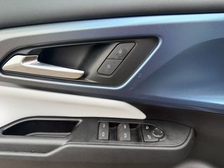 2025 Chevrolet Equinox EV in Plessisville, Quebec - 18 - w320h240px