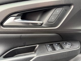 Chevrolet Equinox EV  2025 à Plessisville, Québec - 14 - w320h240px