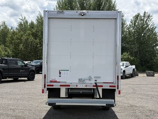 2025 Chevrolet Express Commercial Cutaway CUBE 12 PIEDS, V8 6.6L A GAS, CAMERA !!! in Plessisville, Quebec - 5 - w320h240px