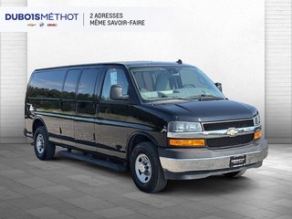 2020 Chevrolet Express Passenger in Plessisville, Quebec - 9 - w320h240px