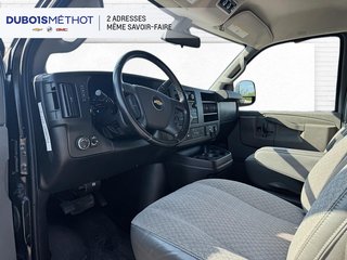 2020 Chevrolet Express Passenger in Plessisville, Quebec - 18 - w320h240px