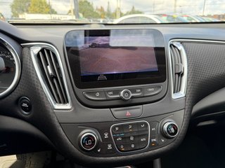 2019 Chevrolet Malibu in Victoriaville, Quebec - 17 - w320h240px