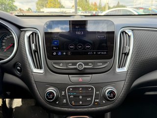 2019 Chevrolet Malibu in Victoriaville, Quebec - 16 - w320h240px