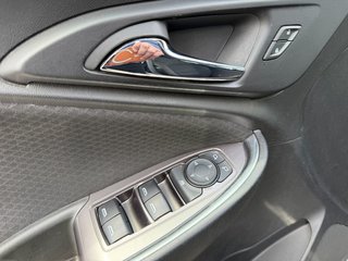 2019 Chevrolet Malibu in Victoriaville, Quebec - 13 - w320h240px